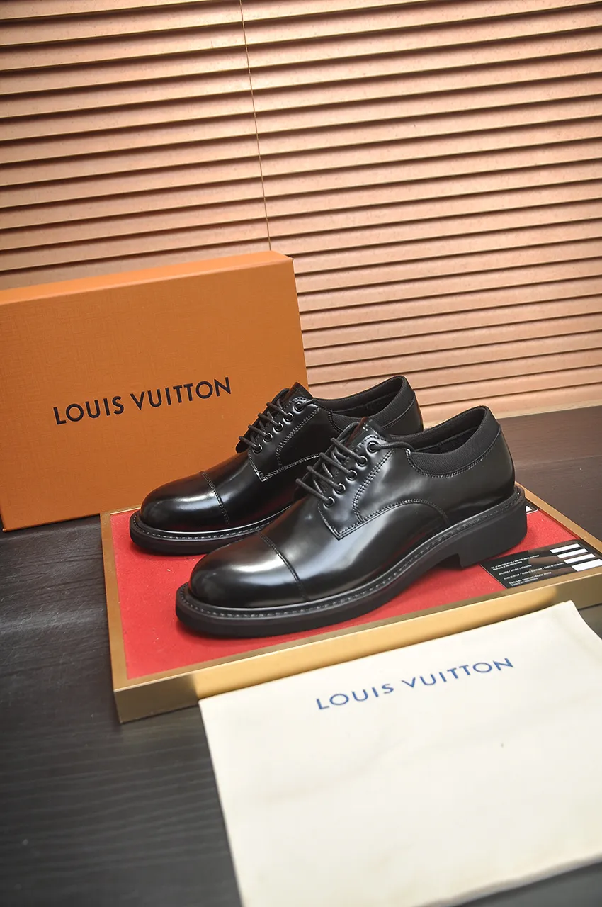 Men's men's shoes💰660💶[LOUIS VUITTON] (original order) new style🍀LV Louis Vuitton * - top version of LV classic leather shoes! Made of imported original single cowhide, original leather side strips and wear-resistant rubber outsole! High quality products! Code number 39-44 (38.45 customized)